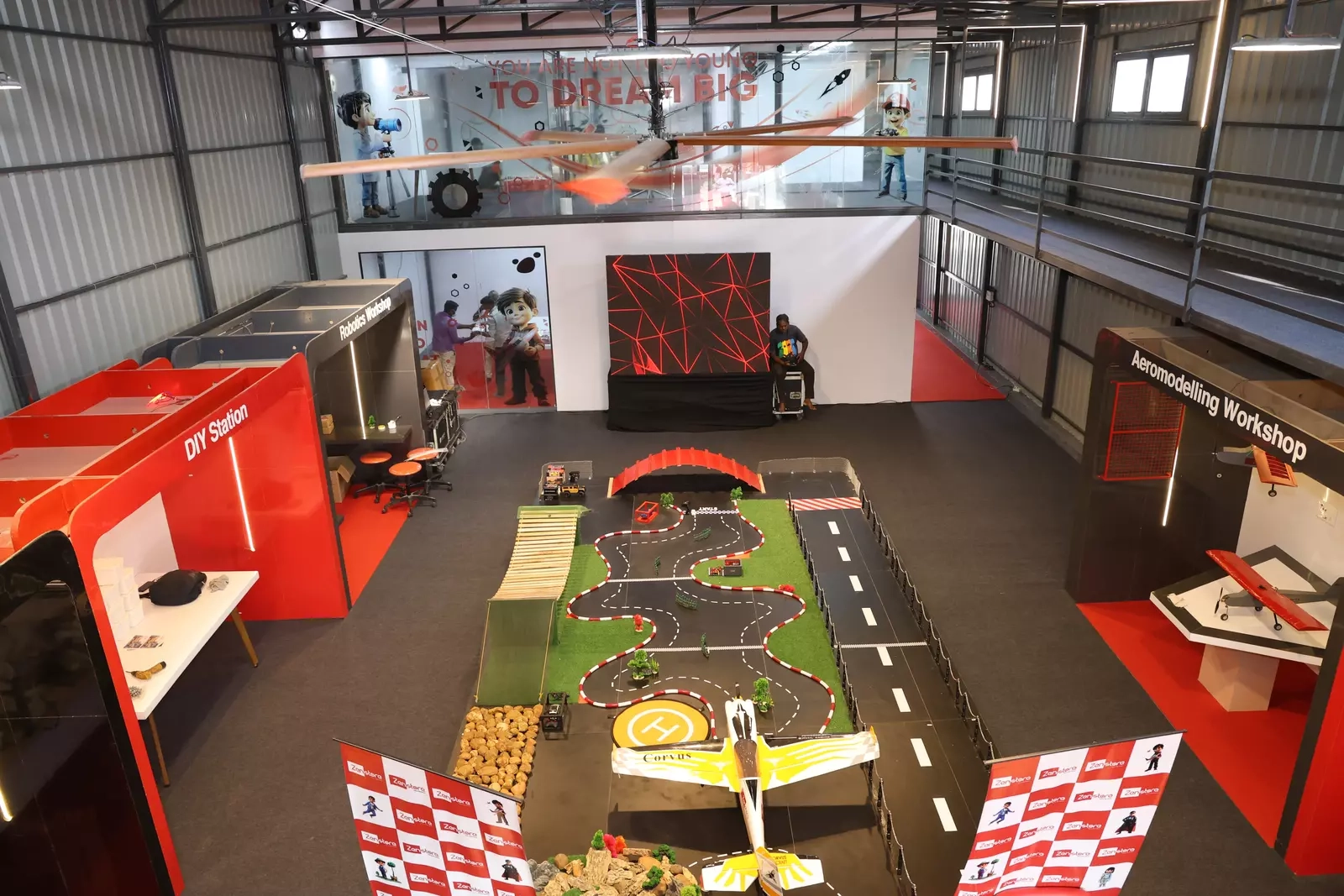 Main workshop arena overview